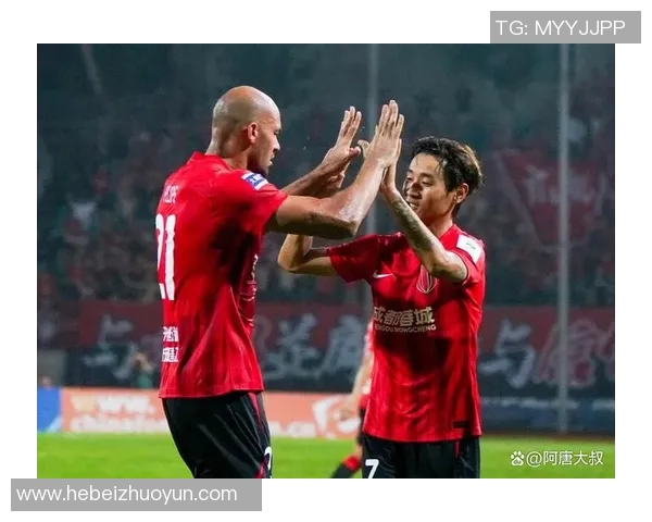 足球明星们如何在赛场上扬名立万展现个人魅力与团队精神 足球明星们如何在赛场上扬名立万展现个人魅力与团队精神